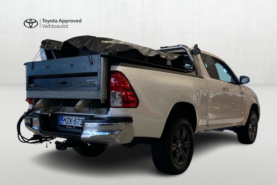 Toyota Hilux vaihtoauto