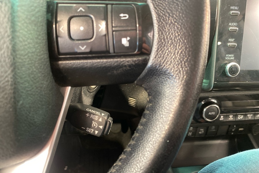 Toyota Hilux vaihtoauto