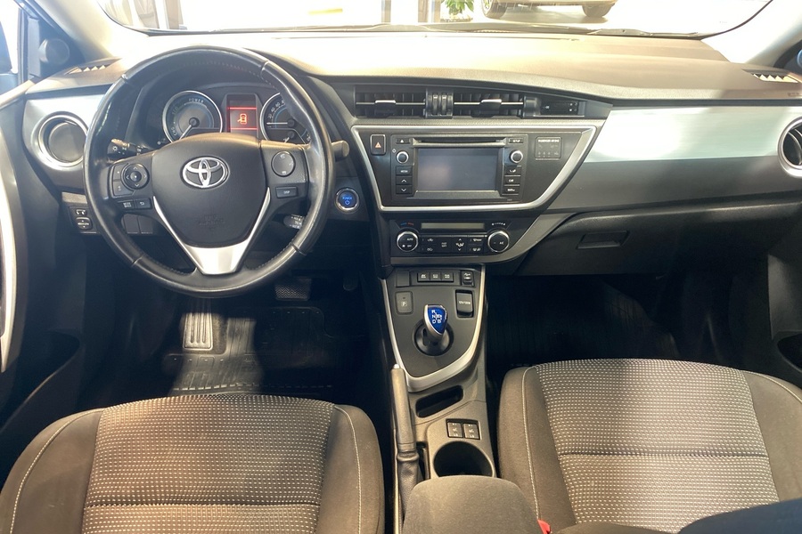 Toyota Auris vaihtoauto