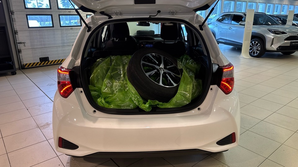 Toyota Yaris vaihtoauto