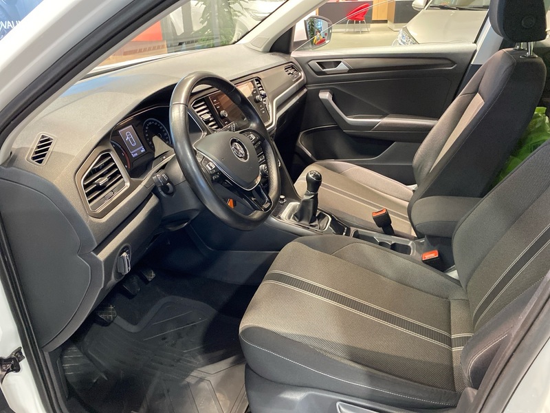 Volkswagen T-Roc vaihtoauto