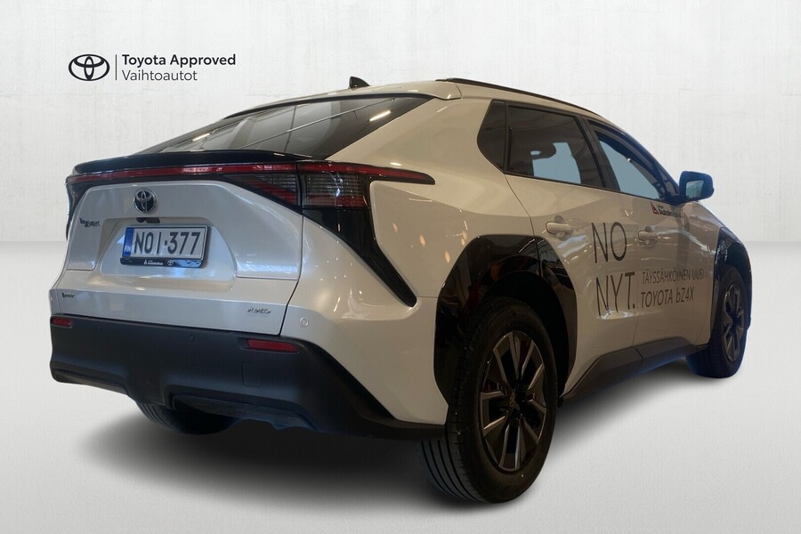 Toyota bZ4X vaihtoauto