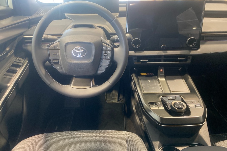 Toyota bZ4X vaihtoauto