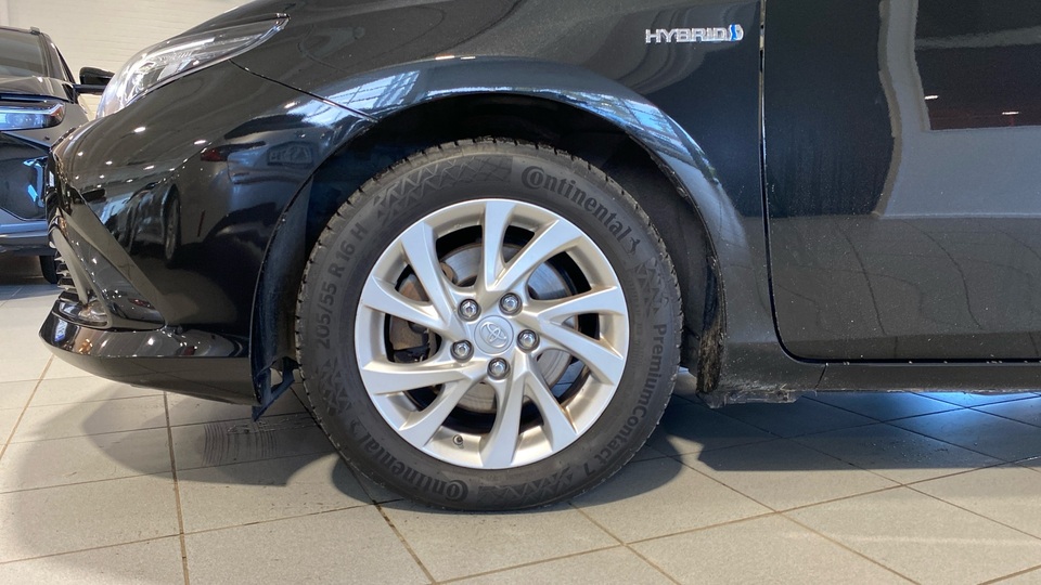 Toyota Auris vaihtoauto