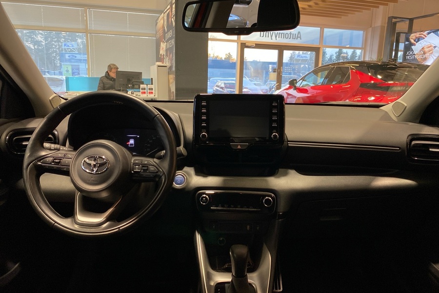 Toyota Yaris vaihtoauto