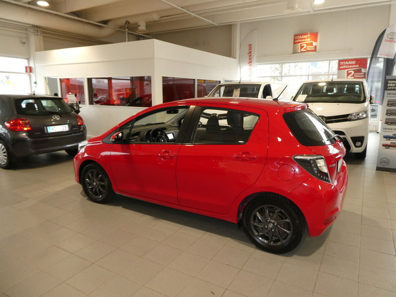 Toyota Yaris vaihtoauto