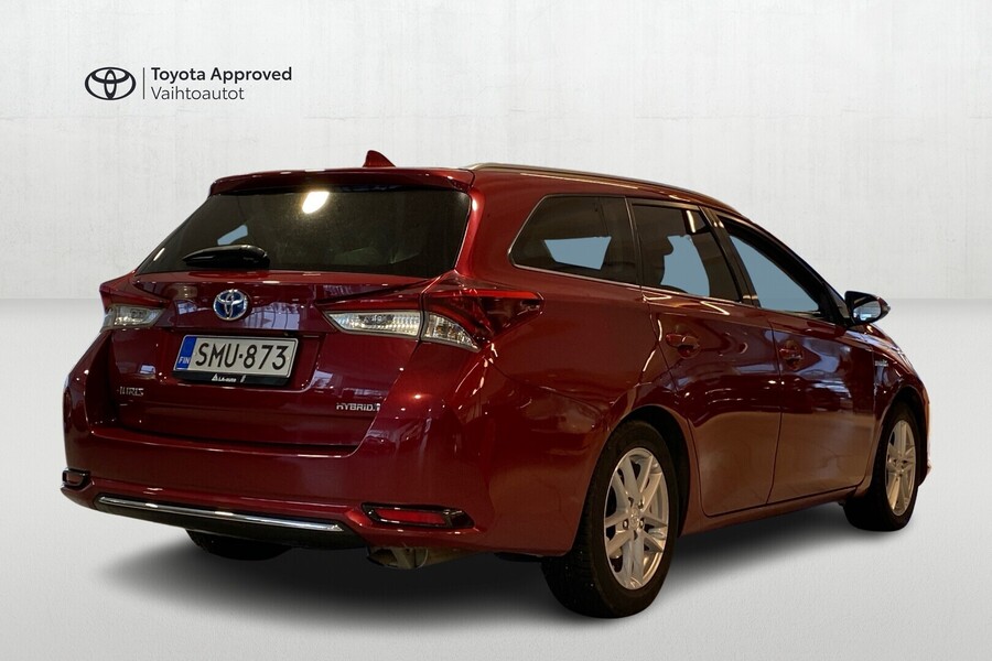 Toyota Auris vaihtoauto