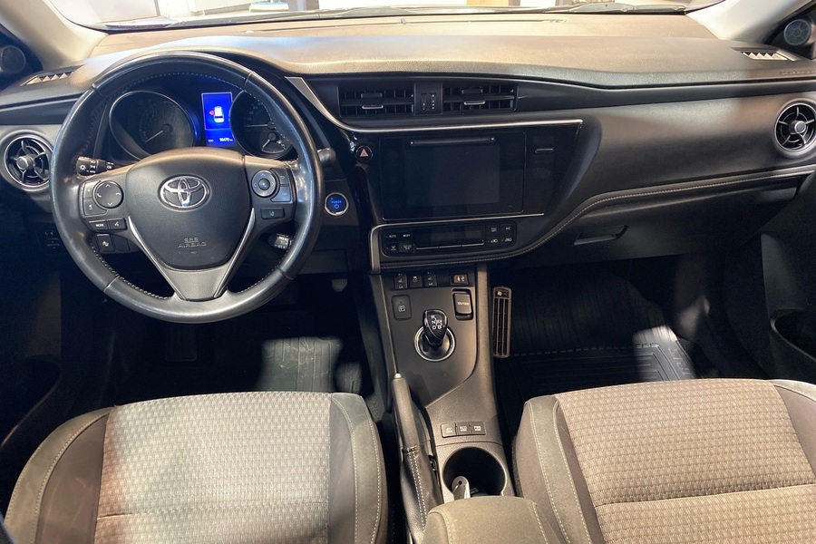 Toyota Auris vaihtoauto