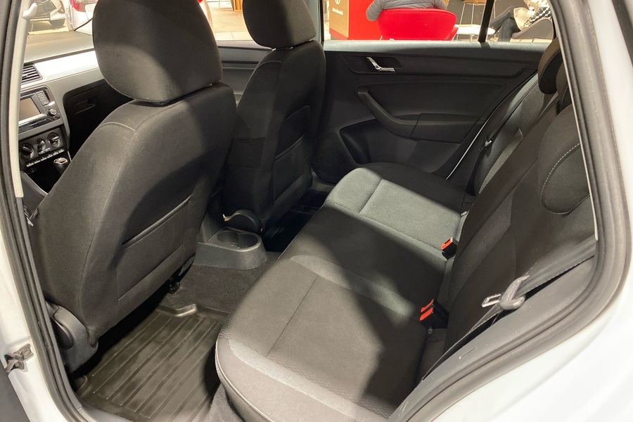 Skoda Rapid vaihtoauto