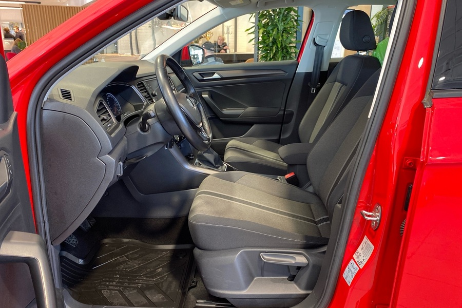 Volkswagen T-Roc vaihtoauto