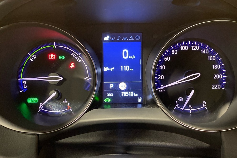 Toyota C-HR vaihtoauto