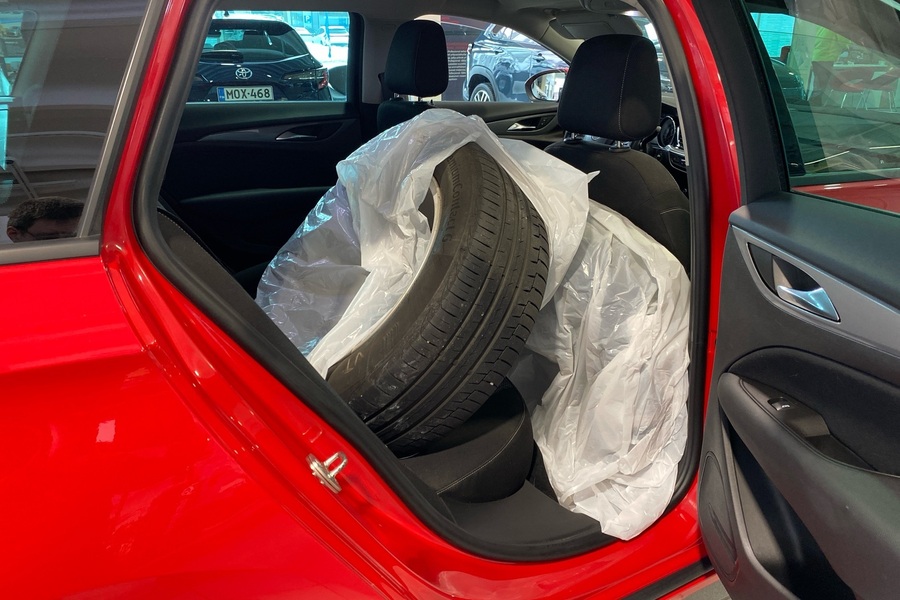 Opel Insignia vaihtoauto