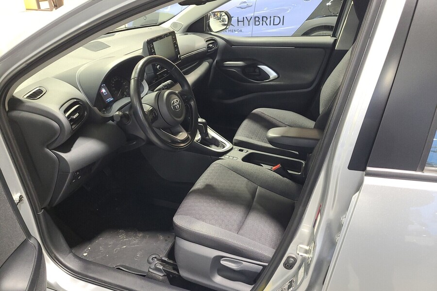 Toyota Yaris vaihtoauto