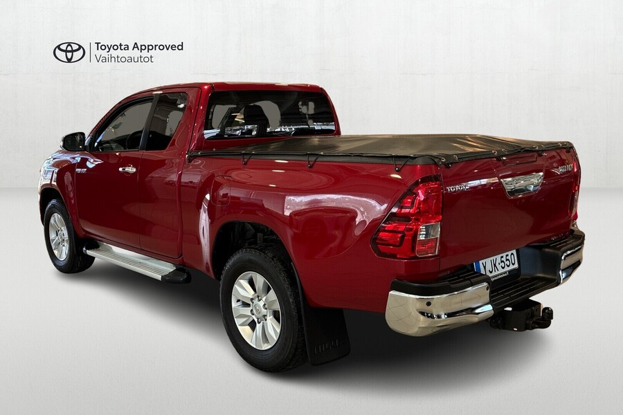 Toyota Hilux vaihtoauto