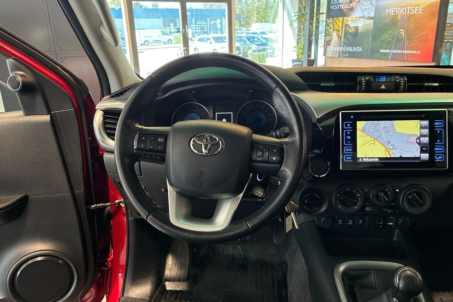 Toyota Hilux vaihtoauto