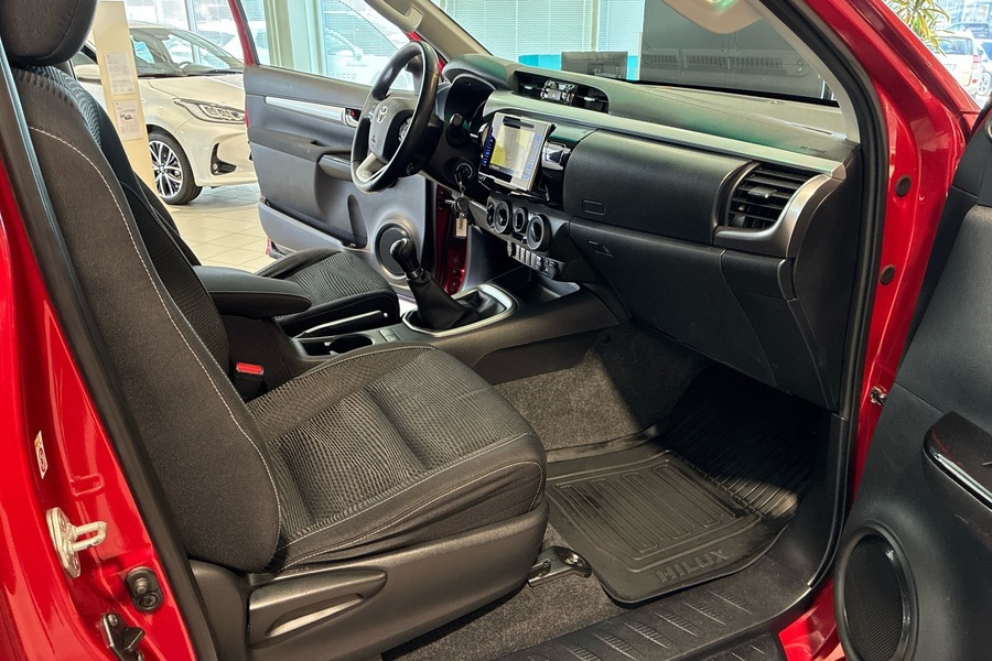 Toyota Hilux vaihtoauto
