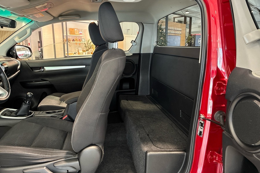 Toyota Hilux vaihtoauto