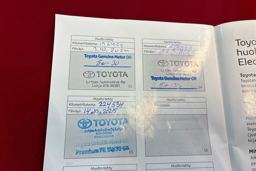 Toyota Hilux vaihtoauto