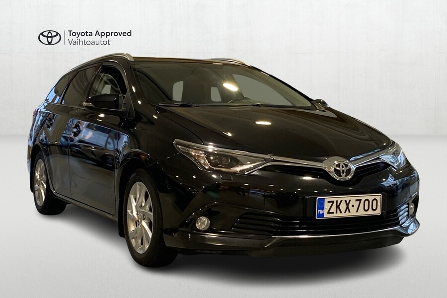 Toyota Auris vaihtoauto