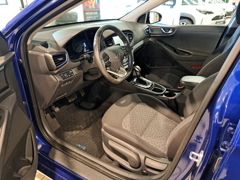 Hyundai IONIQ plug-in vaihtoauto