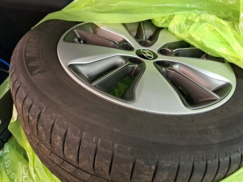Hyundai IONIQ plug-in vaihtoauto