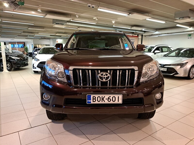 Toyota Land Cruiser vaihtoauto