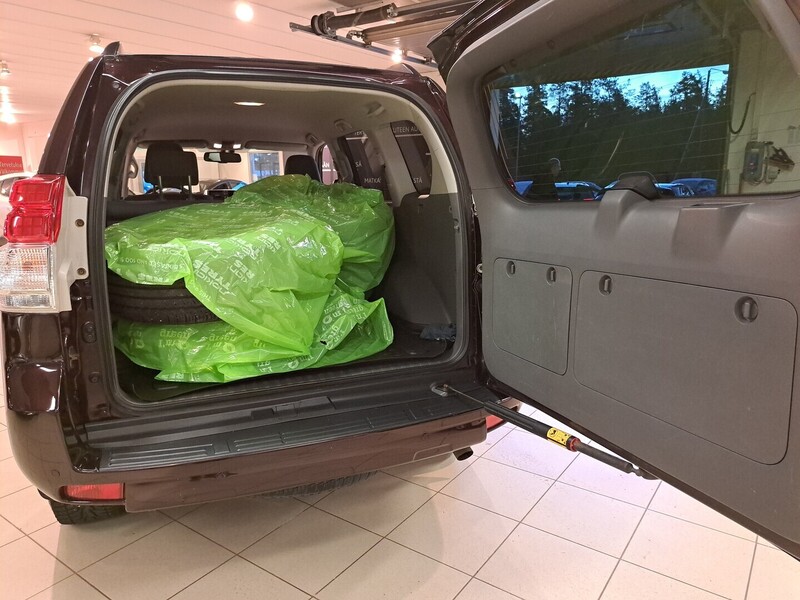 Toyota Land Cruiser vaihtoauto