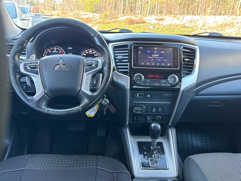 Mitsubishi L200 vaihtoauto