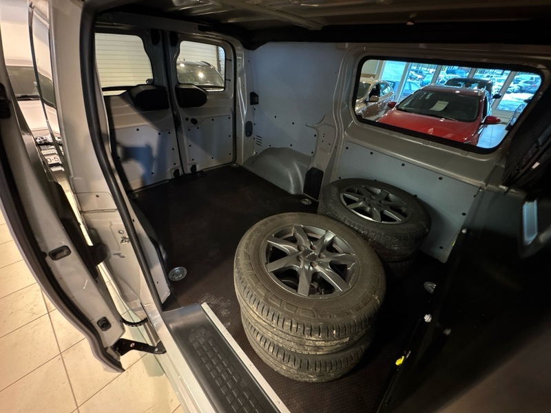 Citroën Jumpy vaihtoauto