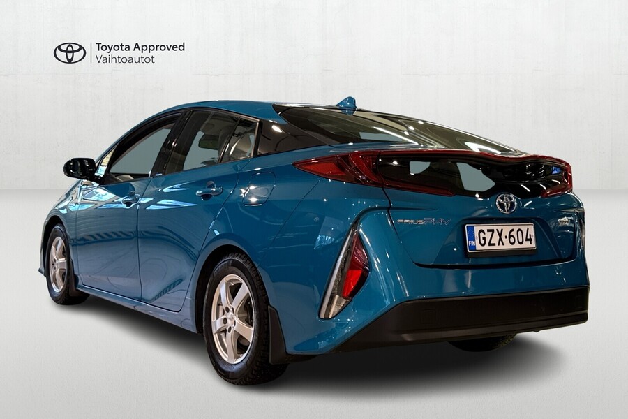 Toyota Prius Plug-in vaihtoauto