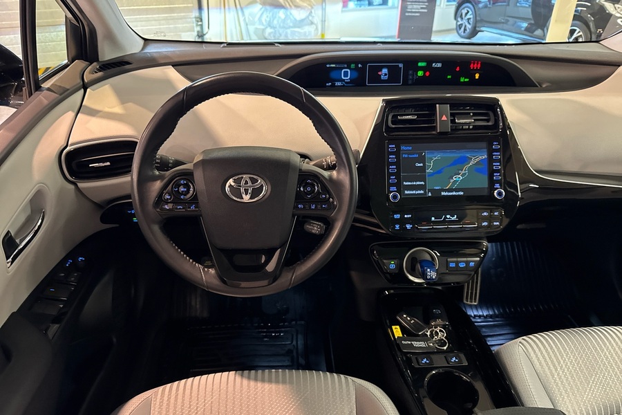 Toyota Prius Plug-in vaihtoauto