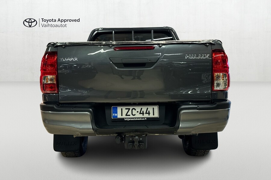 Toyota Hilux vaihtoauto