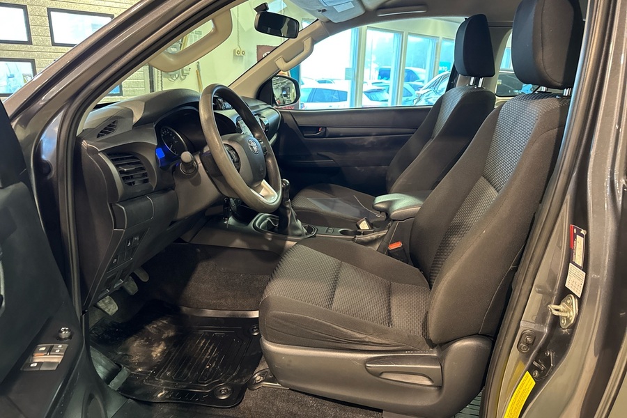 Toyota Hilux vaihtoauto