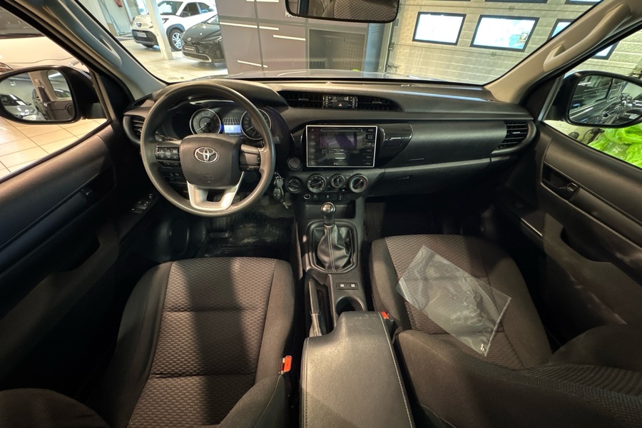 Toyota Hilux vaihtoauto