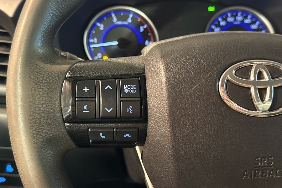 Toyota Hilux vaihtoauto