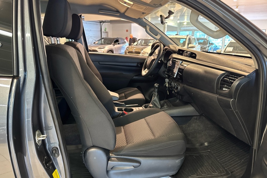 Toyota Hilux vaihtoauto