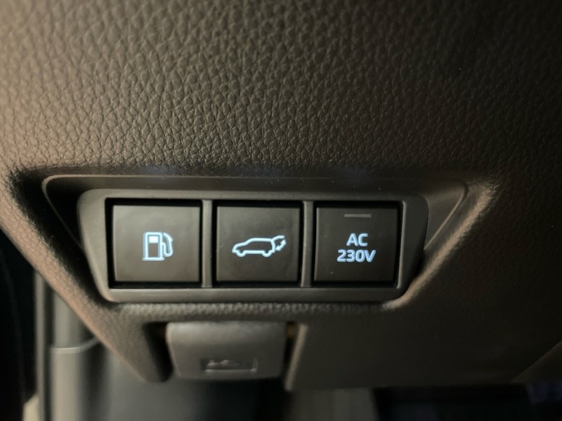 Toyota Prius Plug-in vaihtoauto