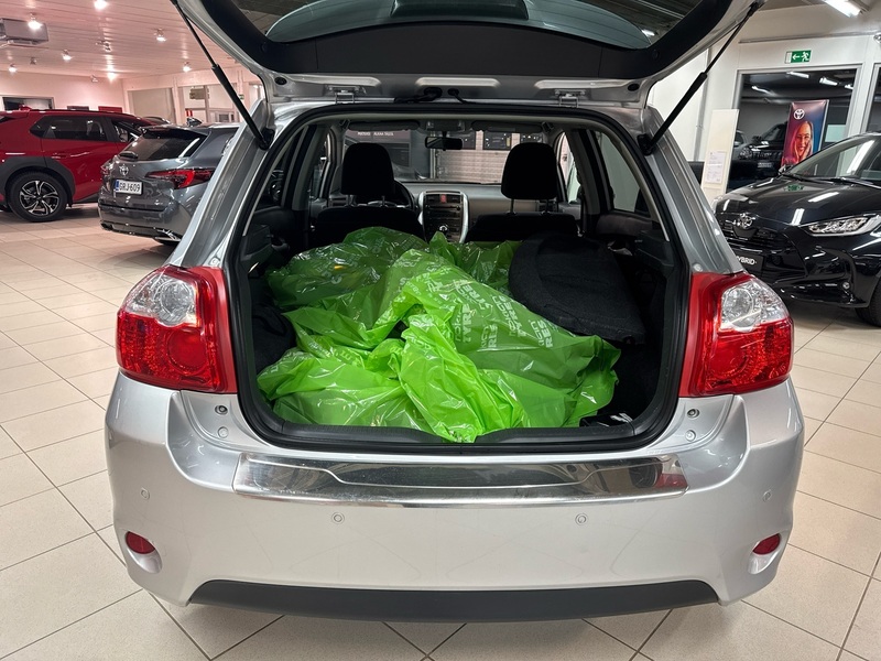 Toyota Auris vaihtoauto