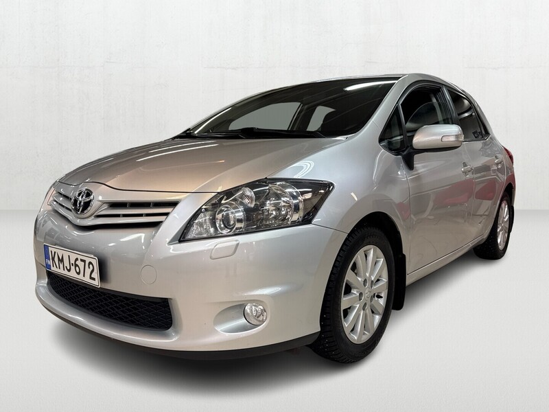Toyota Auris vaihtoauto