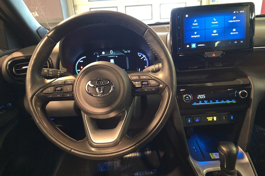 Toyota Yaris Cross vaihtoauto