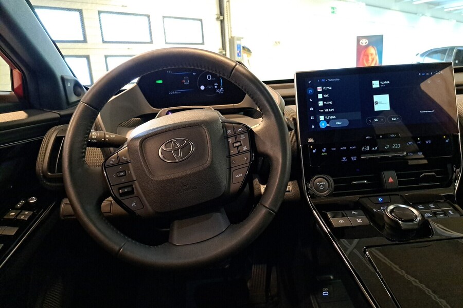 Toyota bZ4X vaihtoauto