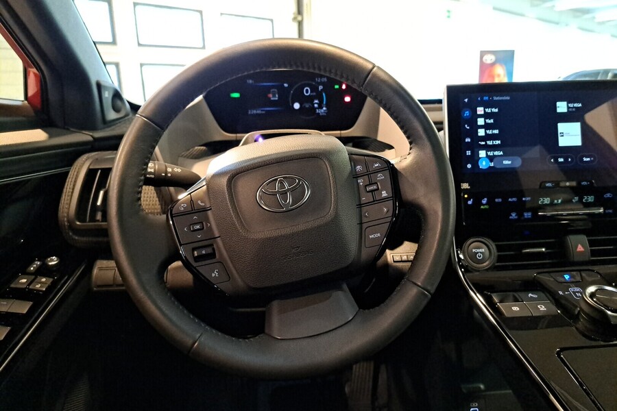 Toyota bZ4X vaihtoauto