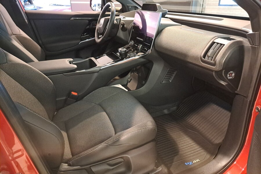 Toyota bZ4X vaihtoauto