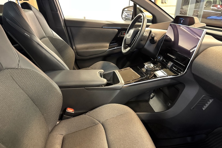 Toyota bZ4X vaihtoauto