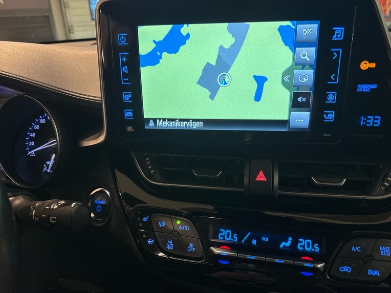 Toyota C-HR vaihtoauto