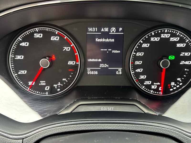 SEAT Arona vaihtoauto