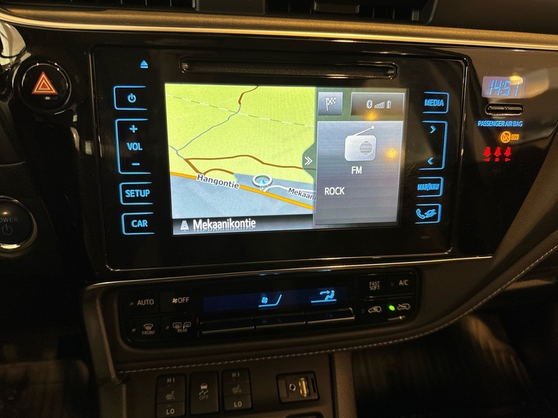 Toyota Auris vaihtoauto