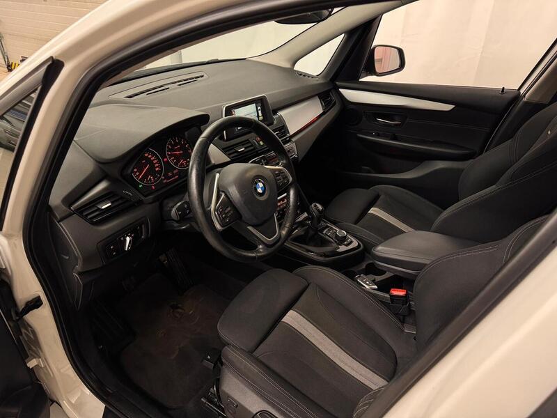 BMW 216 vaihtoauto