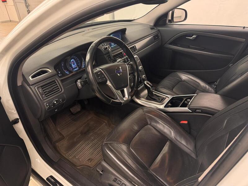 Volvo V70 vaihtoauto