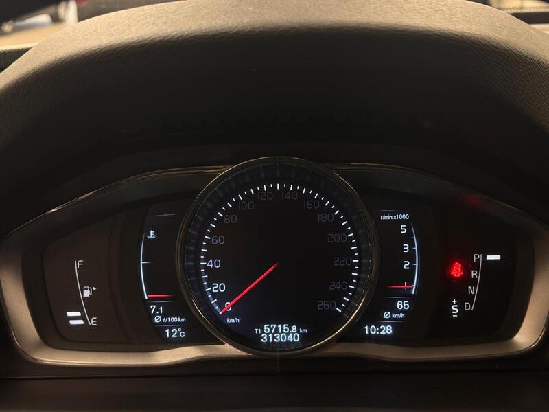 Volvo V70 vaihtoauto